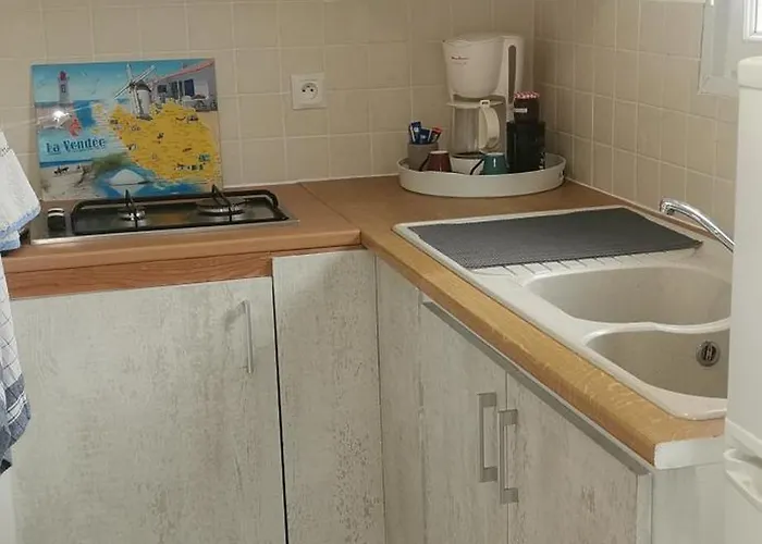 Comme A La Maison * La Jonchere