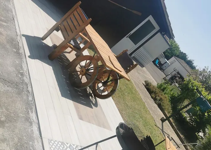 Comme A La Maison Daire La Jonchere